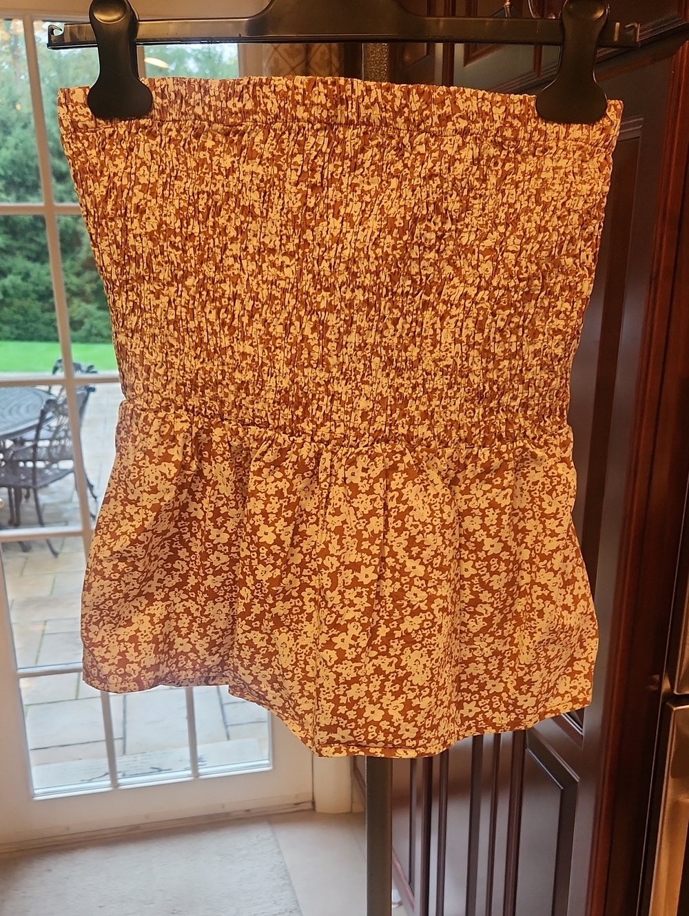 Smocked Strapless Floral Tube Top. Mocha Cafe Brown & White. NWT! New!